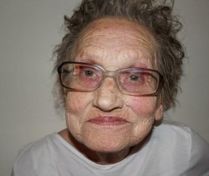 abuelita-maquillada