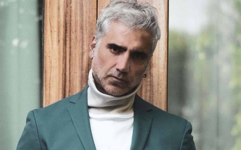 Alejandro Fernandez sorprende a sus seguidores con su trabajado cuerpo