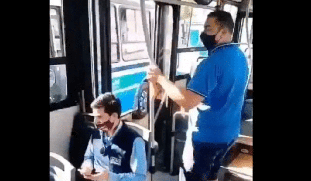 Chofer advierte qué asientos son expuestos a robo en el transporte público