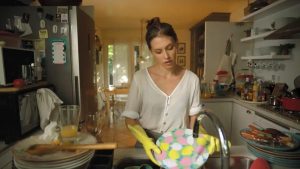 Dedus Crespus: Campaña busca la igualdad en las tareas domésticas