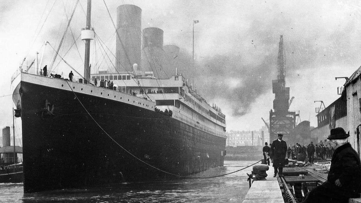 El Titanic revive: China construye replica exacta del emblemático barco 
