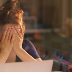 Síndrome del Impostor: la oculta aflicción que podría afectar tu vida laboral