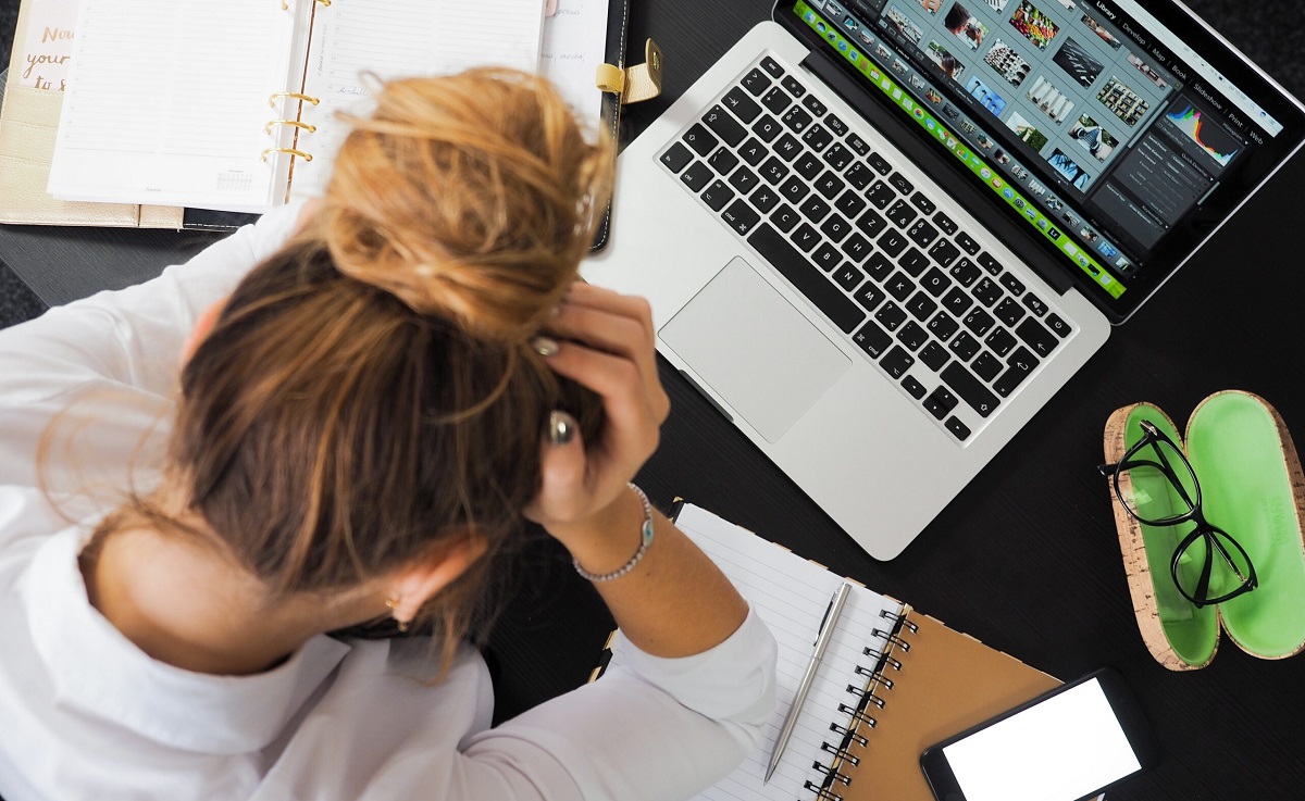 Síndrome del Impostor: la oculta aflicción que podría afectar tu vida laboral