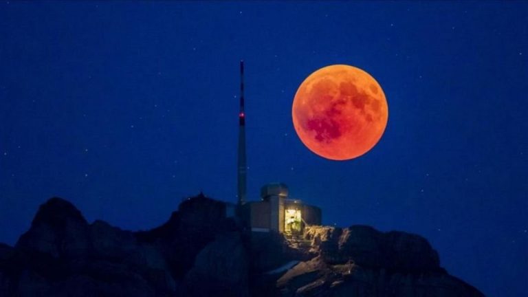 Superluna De Sangre Cuando Se Vera