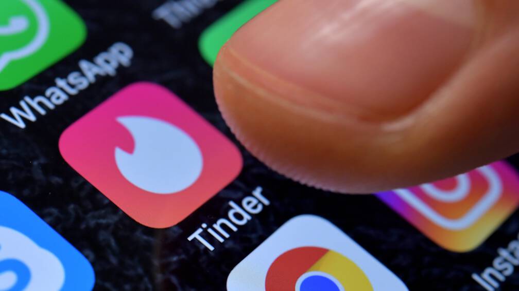 Aplicaciones de citas se suman a campañas de vacunas en Reino Unido