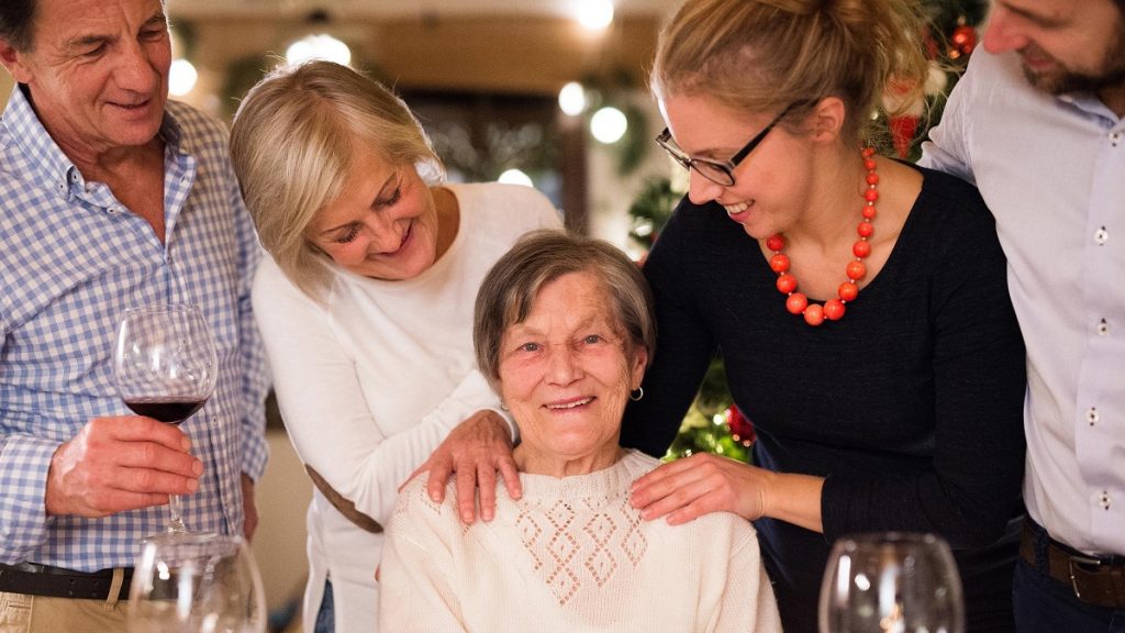 Día del Buen Trato al Adulto Mayor: "Ellos necesitan ser escuchados"