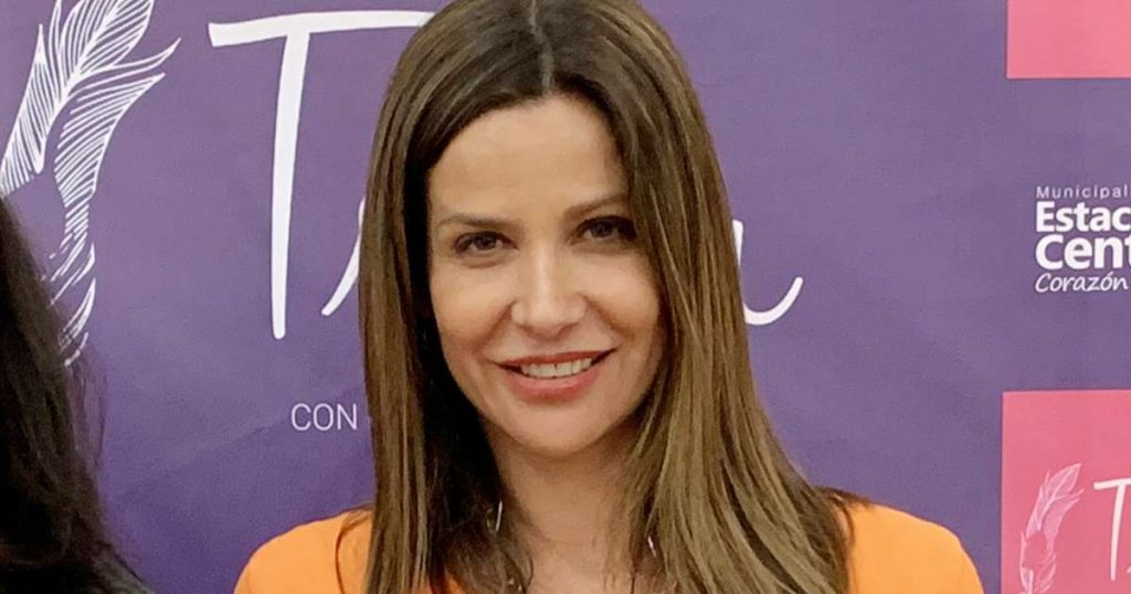 Savka Pollak lanza su nuevo libro 'Encuarentenadas' ¡no te lo pierdas!