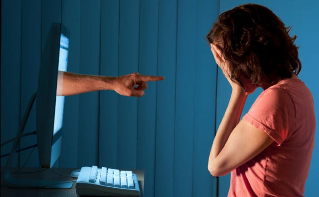 Redes sociales en menores y adolescente