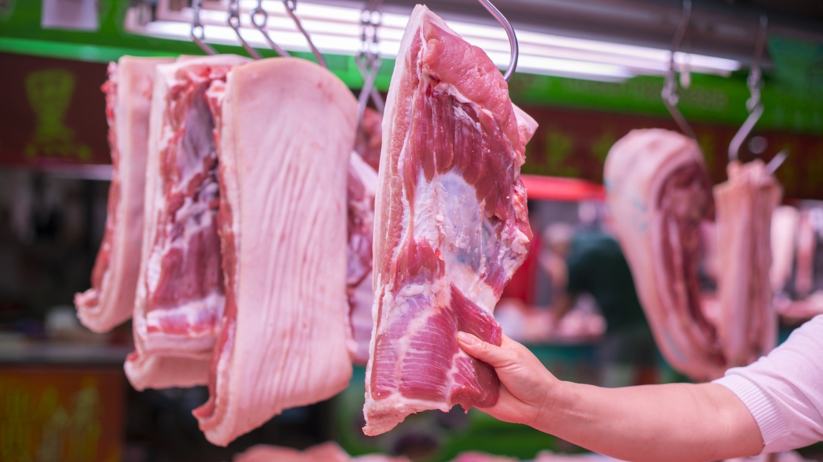 Ministro español propone disminuir el consumo de la carne en el país