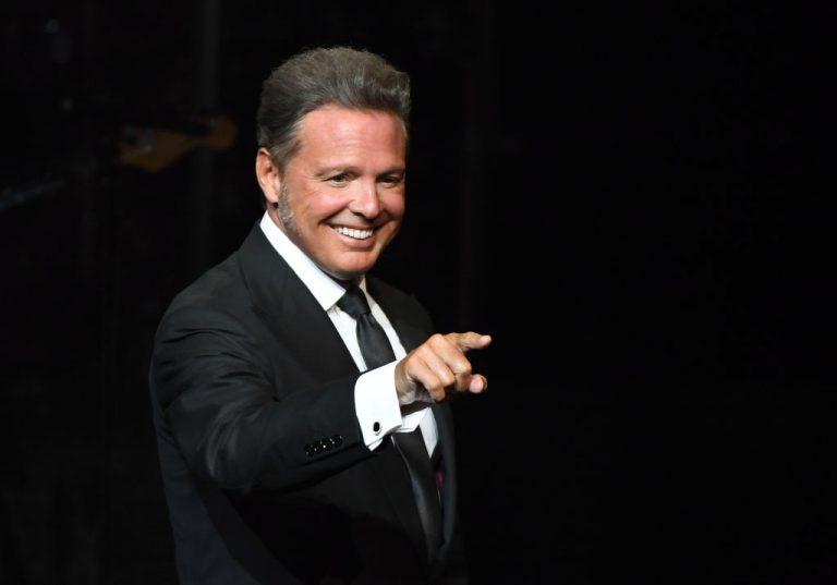 Luis Miguel In Concert   Las Vegas, NV