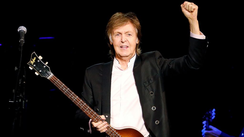 Paul McCartney rejuvenecido para su nuevo vídeo musical junto a Beck