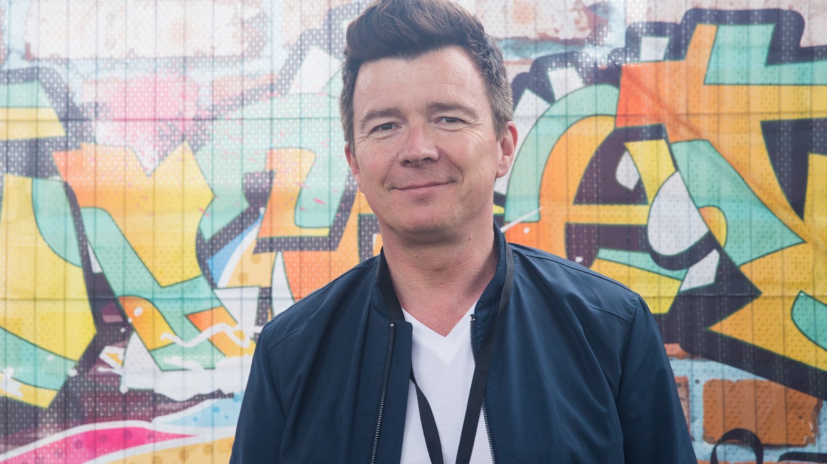 Rick Astley alcanza las mil millones de visitas en Youtube