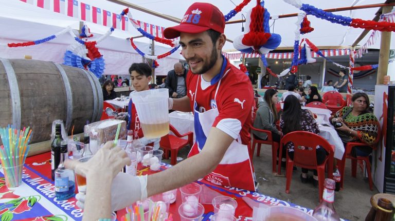 Aguinaldo Fiestas Patrias: ¿Quiénes lo reciben y cuánto se entrega?