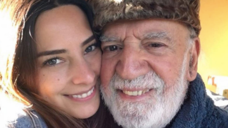 Daniela Castillo Y Su Papá