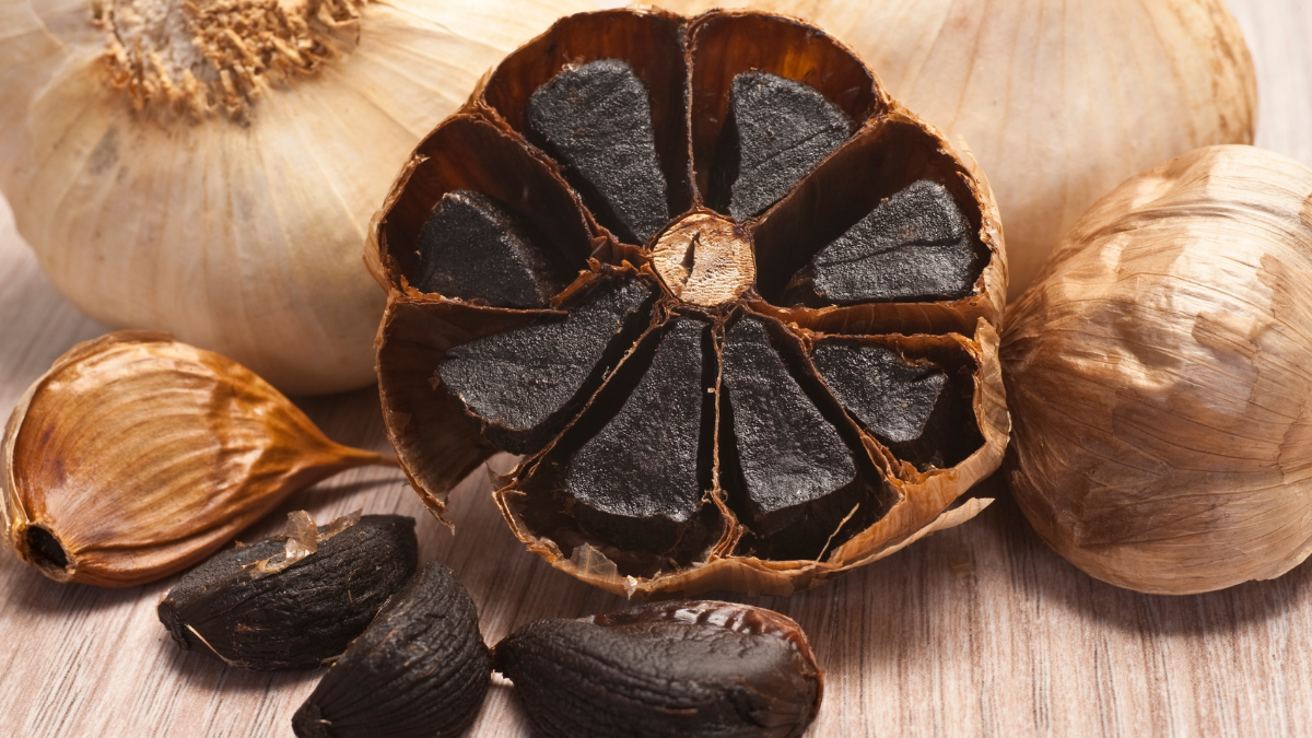 Ajo negro beneficios qué es, origen, propiedades y sus