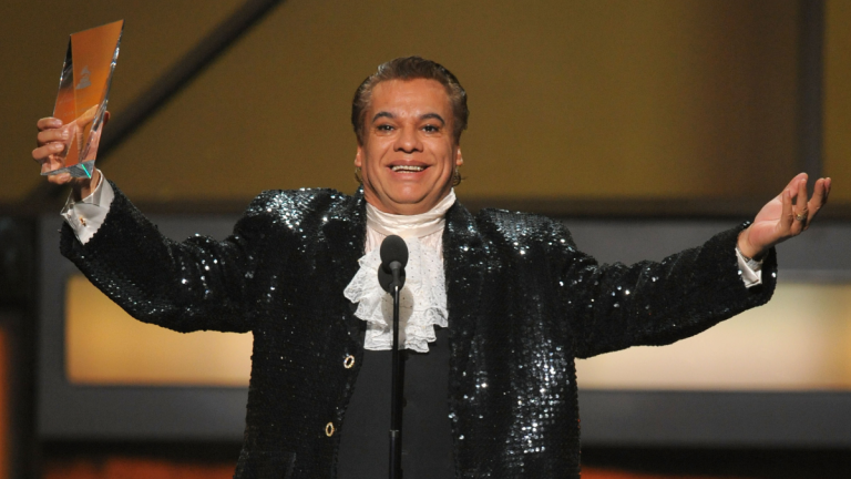 Juan Gabriel Canción Querida