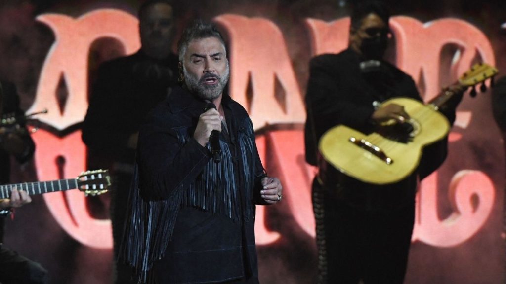 Alejandro Fernández Noble Gesto