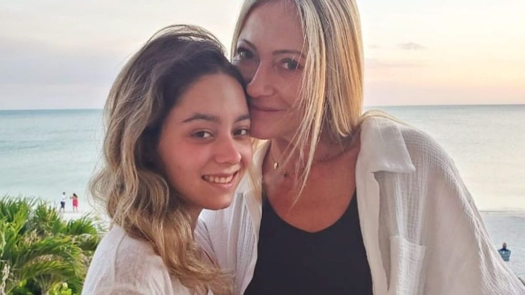 Marcela Vacarezza Y Su Hija