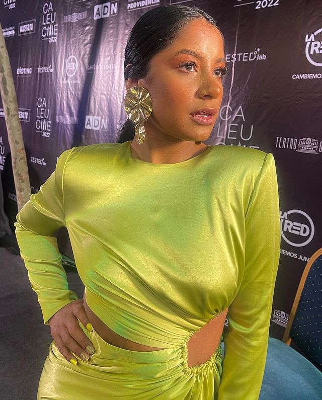 NATHALIE VERA PREMIOS CALEUCHE (2)