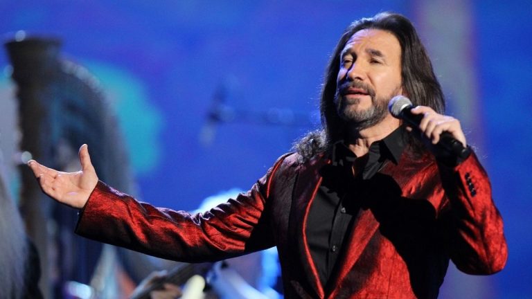 MARCO ANTONIO SOLIS PREMIO PERSONA DEL AÑO 2022