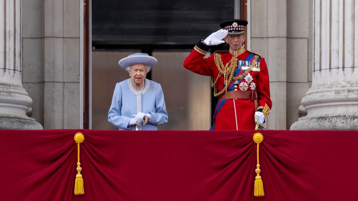 Saludo Reina