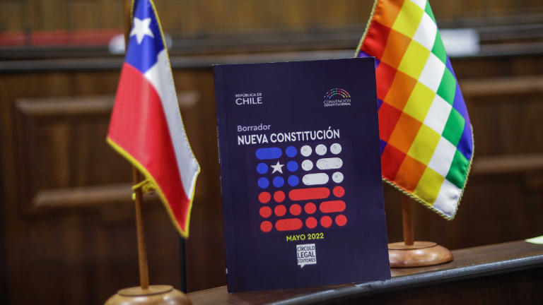 Nueva constitucional