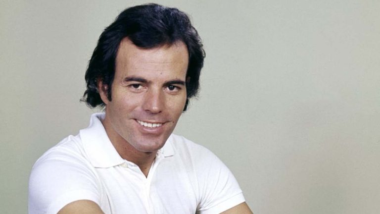 Julio Iglesias (2)