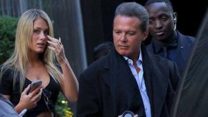 Luis Miguel Y Su Ex Novia Mollie Gould