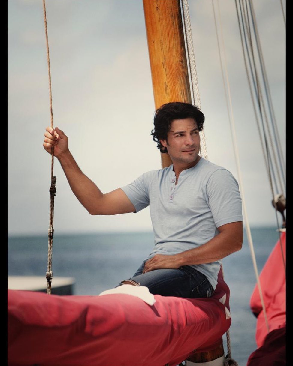 Chayanne en un velero