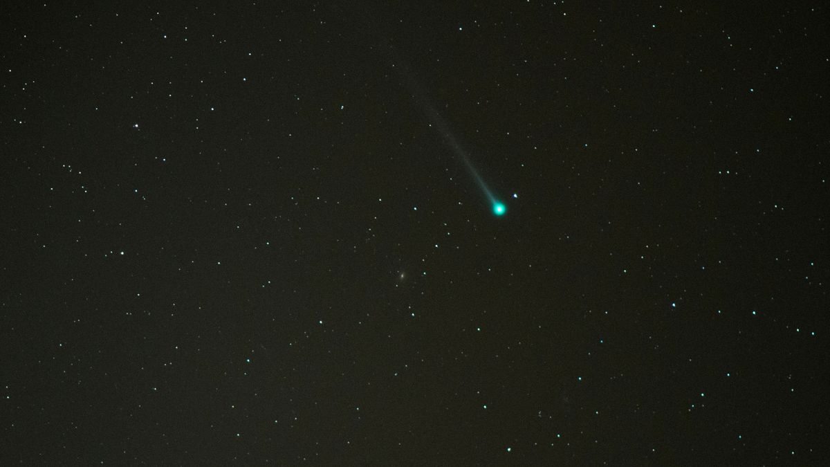 Cometa Verde 2
