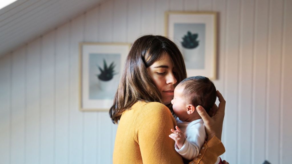 Mujer Con Su Hijo