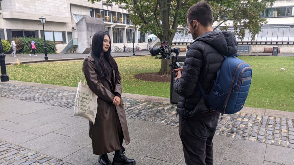 Siempre Hay Un Chileno