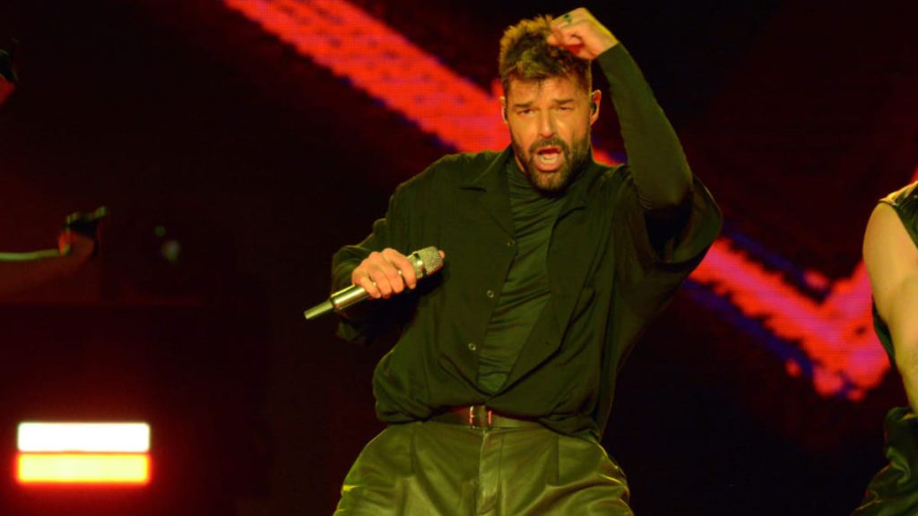 Ricky Martin Junto A Sus Hijos