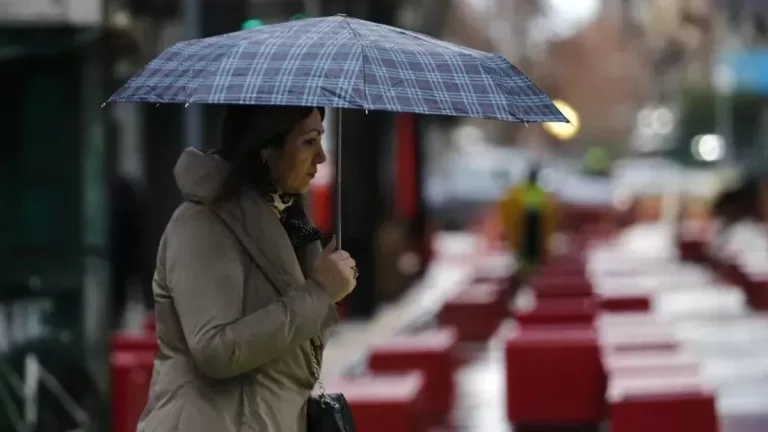 Lluvia En La Capital (2)