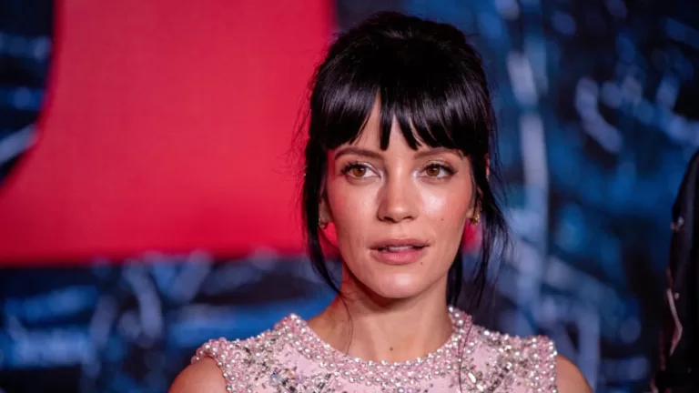 Lily Allen Sobre Las Dificultades De La Maternidad