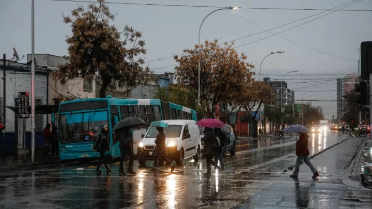 Lluvia En Santiago