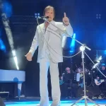 Roberto Carlos En El Movistar Arena