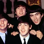 En Homenaje A Paul McCartney Reino Unido Lanza Una Edición Especial De La Moneda De Cinco Libras (3)