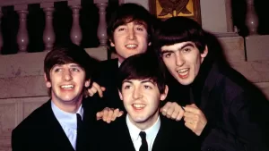 En Homenaje A Paul McCartney Reino Unido Lanza Una Edición Especial De La Moneda De Cinco Libras (3)