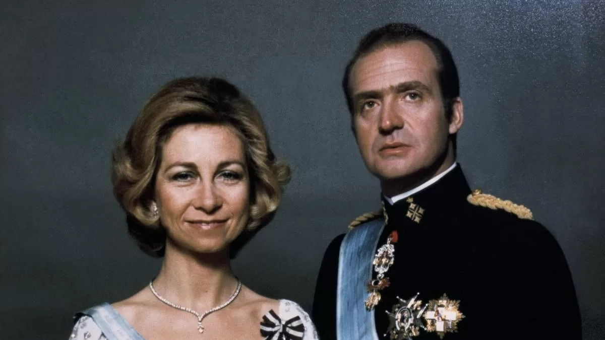 Destacado miembro de la realeza publicará polémica novela con sus ...