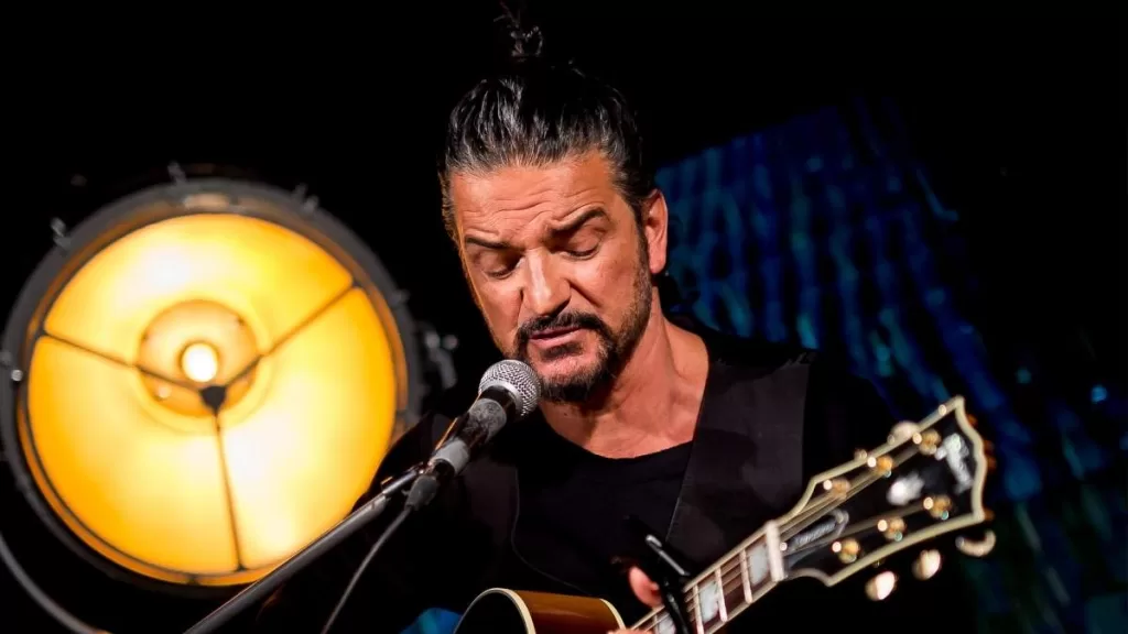 Ricardo Arjona (2)