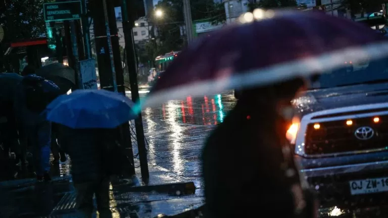 Lluvia En Santiago (2)