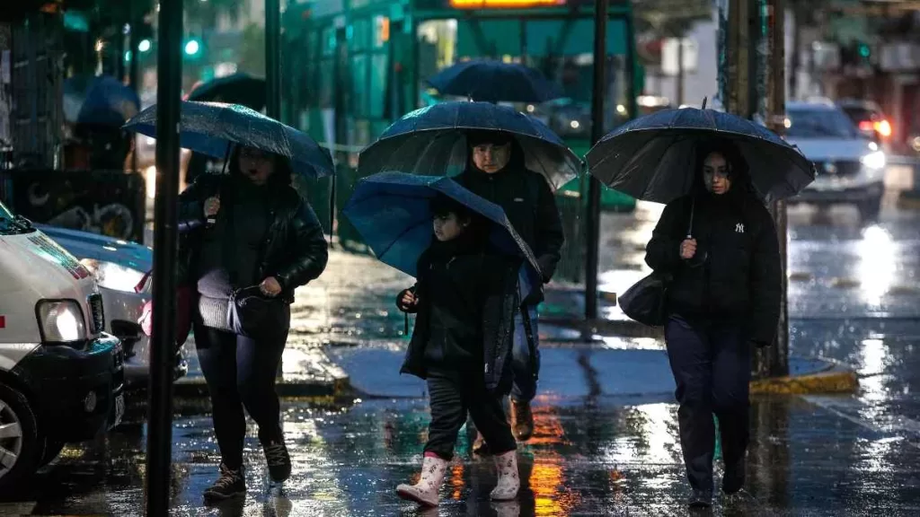 Lluvia En Santiago (7)