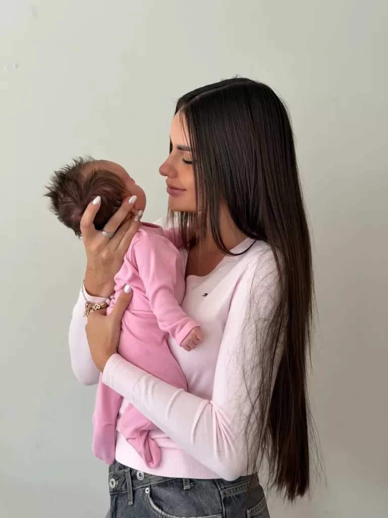 Mujer Grandiosa Porque Dentro De Ti Vive La Capacidad De Amar Crear Y Levantar Suenos Incluso 1 (1)