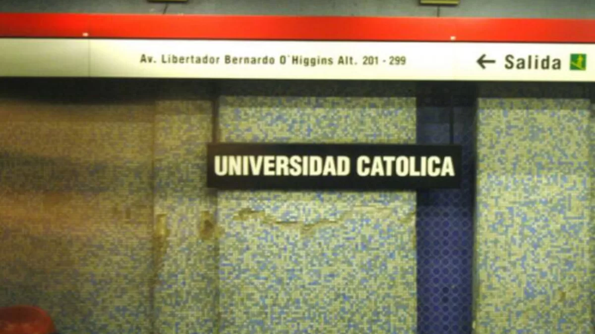 Pasajeros aterrados aseguran haber vivido algo inexplicable en estación de Metro Universidad Católica
