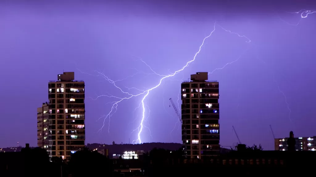 Tormenta Eléctrica
