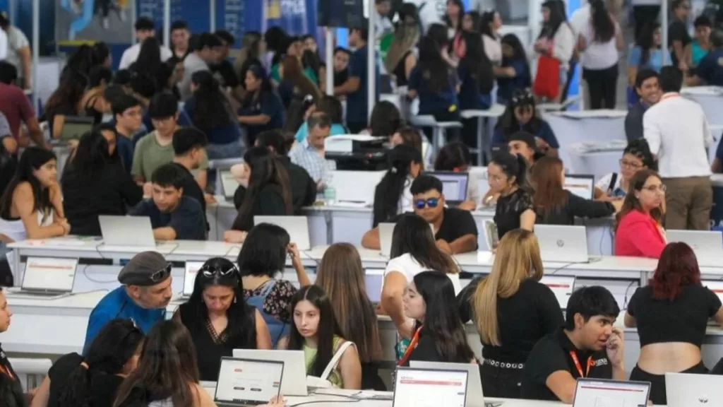 FUAS Universidad